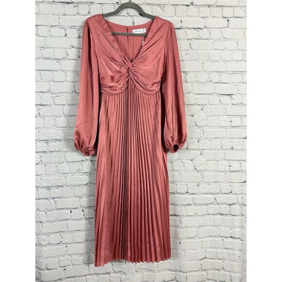 NWT Petal and Pup Noelle Twist Front Pleated Midi Dress In Blush Pink Womens XS - Picture 5 of 16